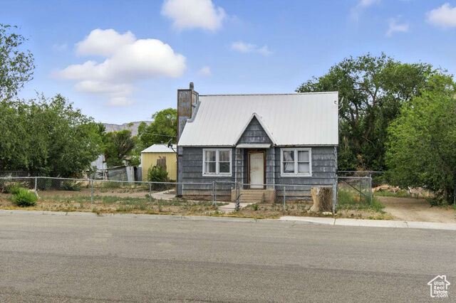 55 N 0200 W  Orangeville UT 84537 photo