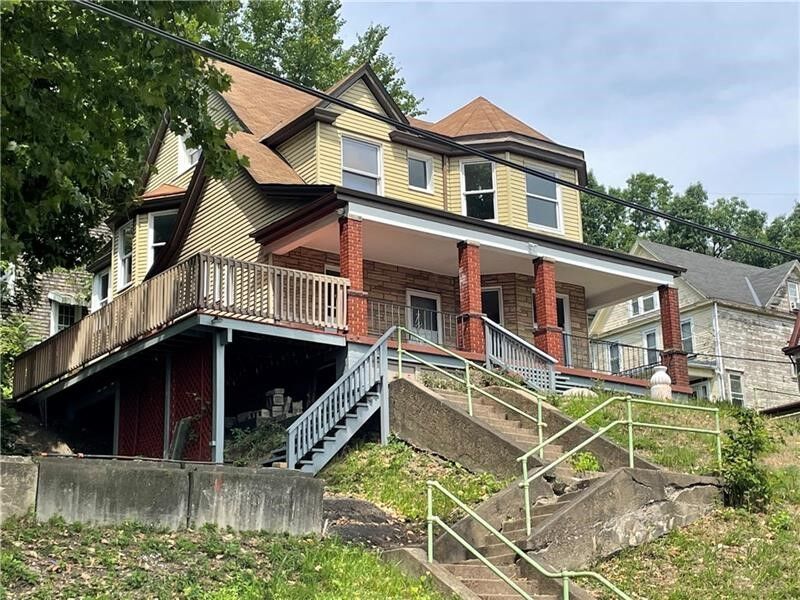 Property Photo:  300 Highland  PA 15033 