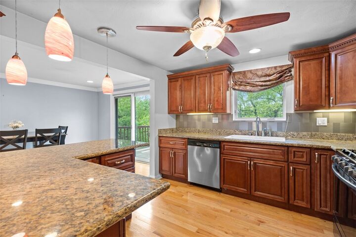 Property Photo:  2813 Glenny Lane Ext  PA 15122 