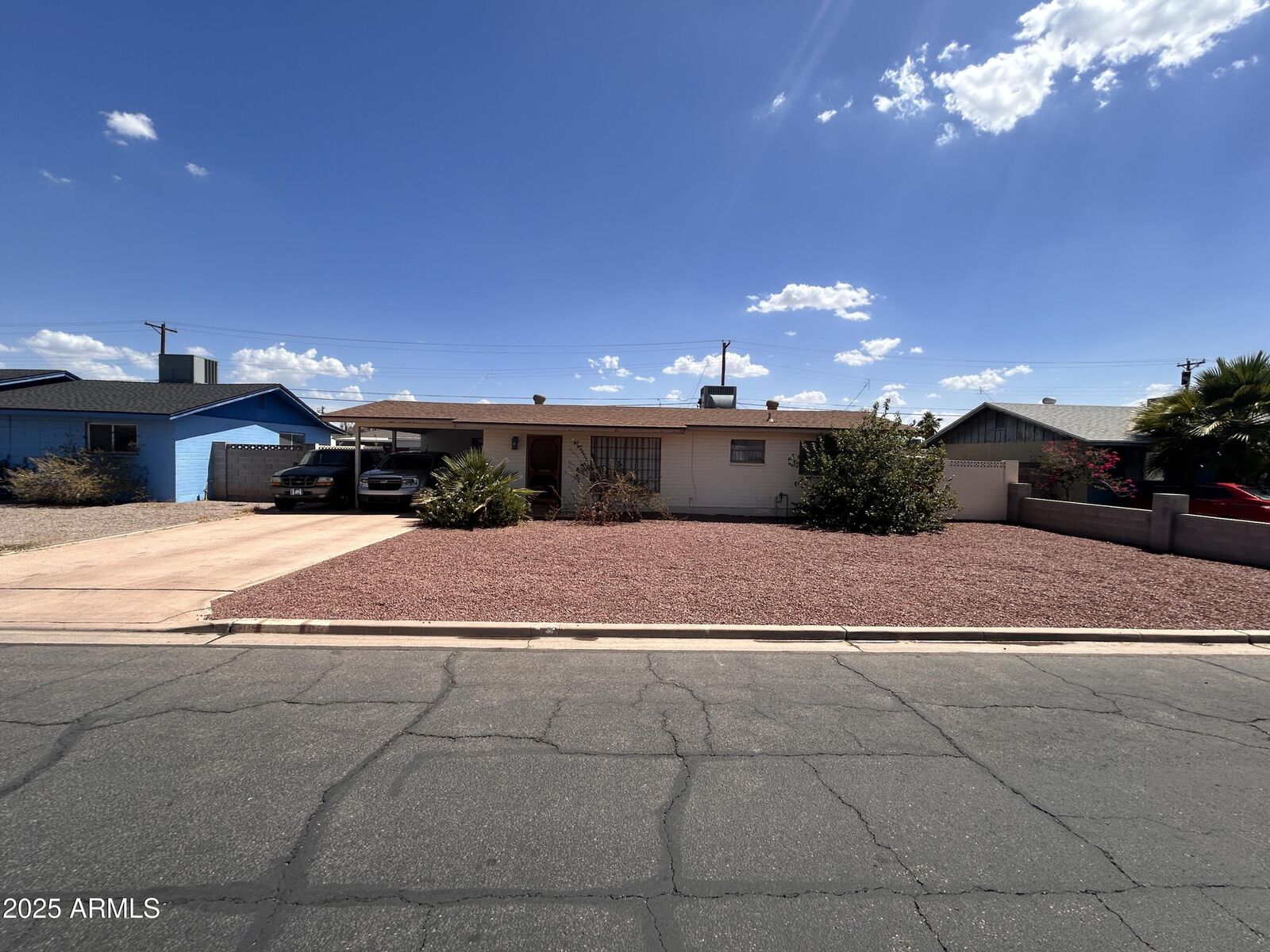 Property Photo: 2125 W 2nd Street AZ 85201
