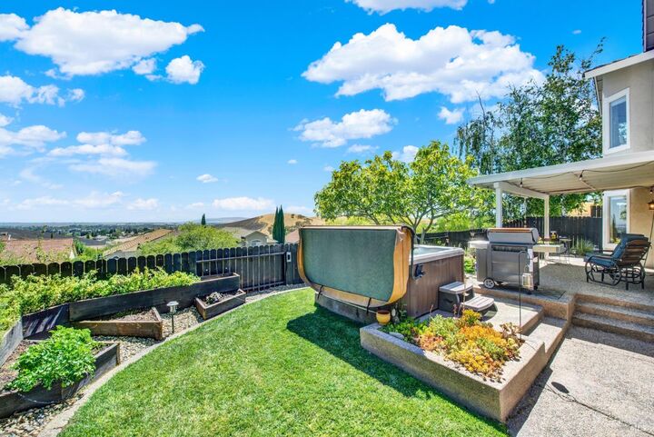 Property Photo:  3105 Cherry Valley Circle  CA 94534 