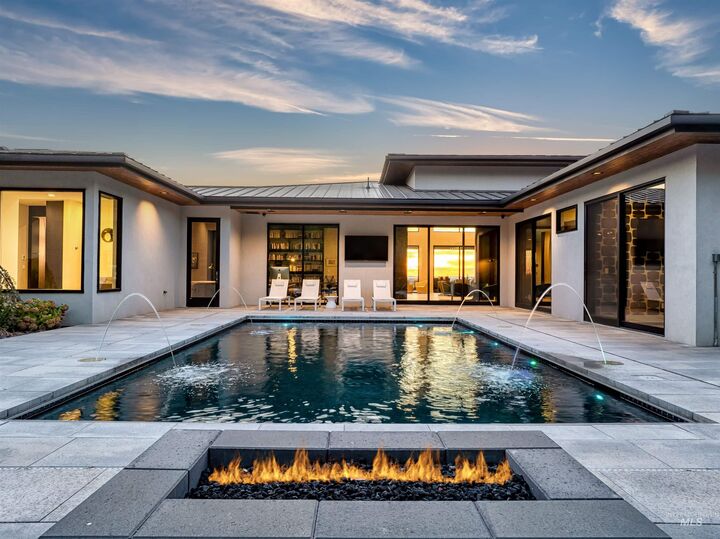 Property Photo: 2813 E Hard Rock Drive ID 83712