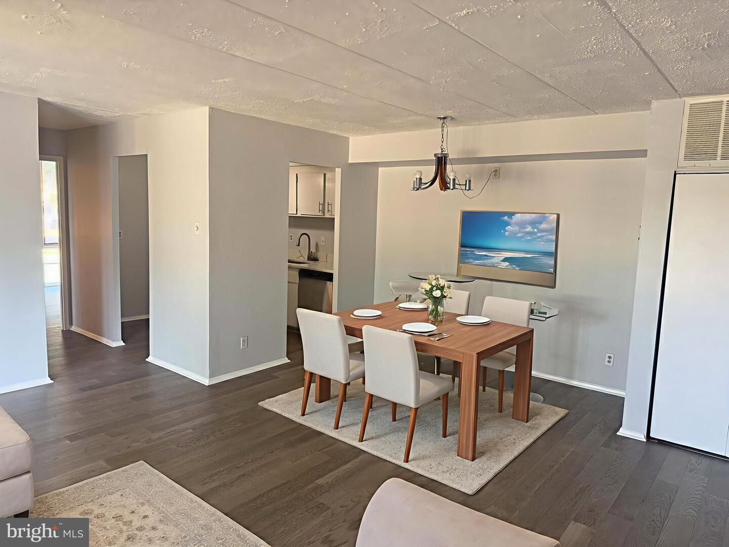 Property Photo:  2600 Indian Drive 2B  VA 22303 
