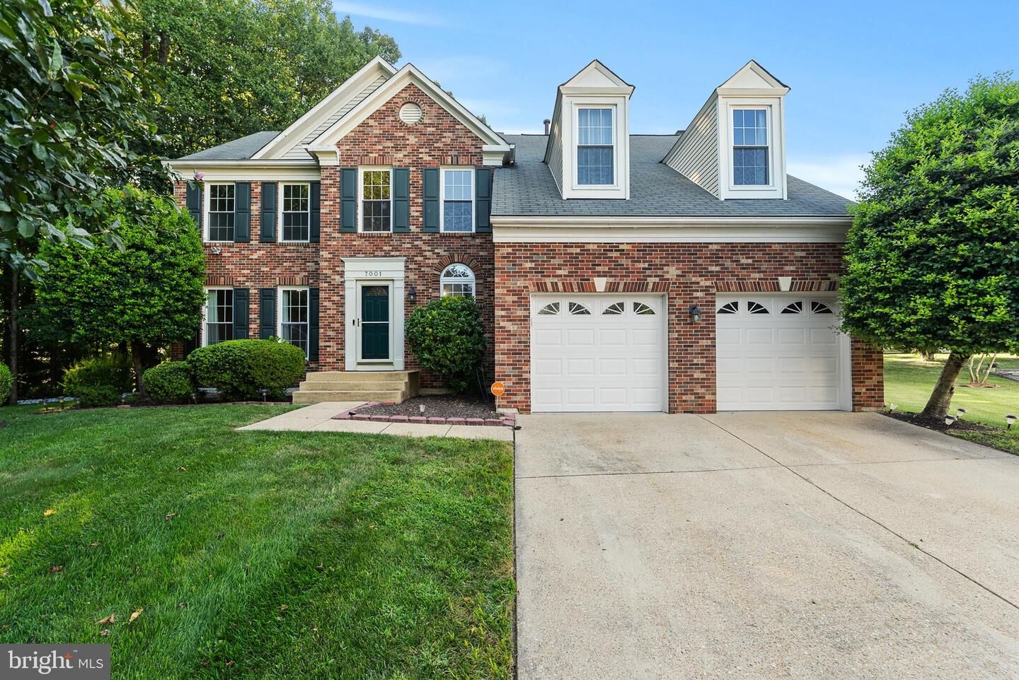 Property Photo:  7001 Chain Fern Court  MD 20735 