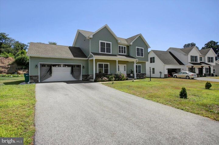 Property Photo: 238 Parkway Drive PA 17065