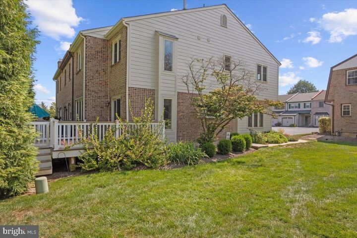 Property Photo: 4 Fairfax Vlg PA 19063