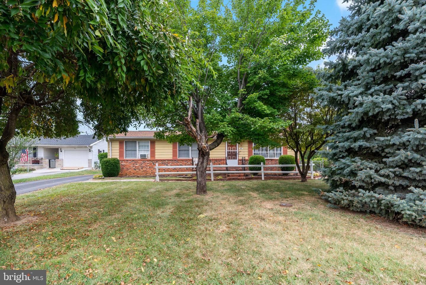 Property Photo:  49 Hinton Court  WV 25404 