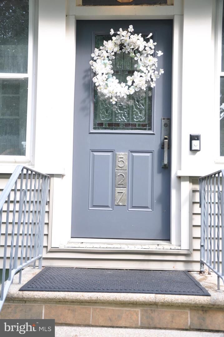 Property Photo:  527 Dwight Avenue  NJ 08107 