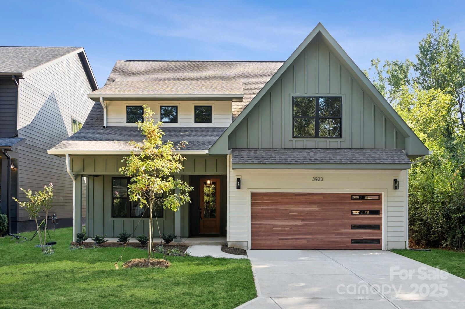 Property Photo: 3923 Tresevant Avenue NC 28208