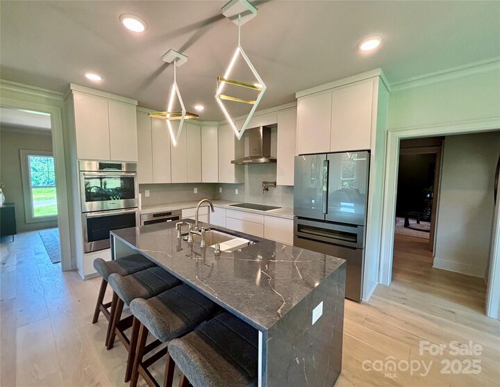 Property Photo: 2922 Gourdvine Drive NC 28103