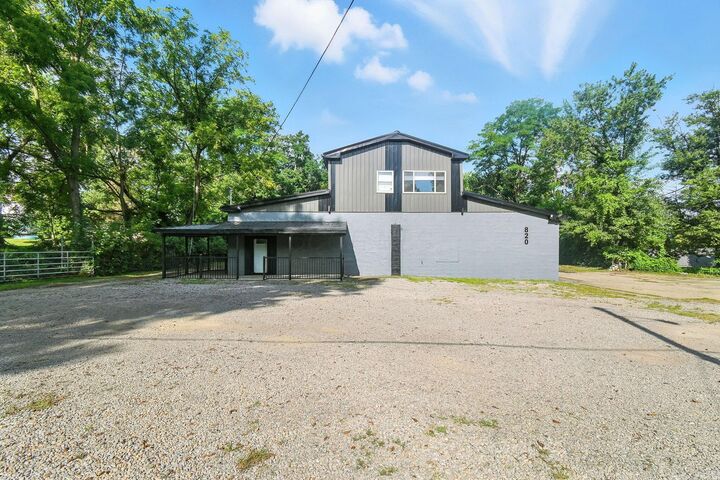 Property Photo: 820 Prospect Avenue OH 43701