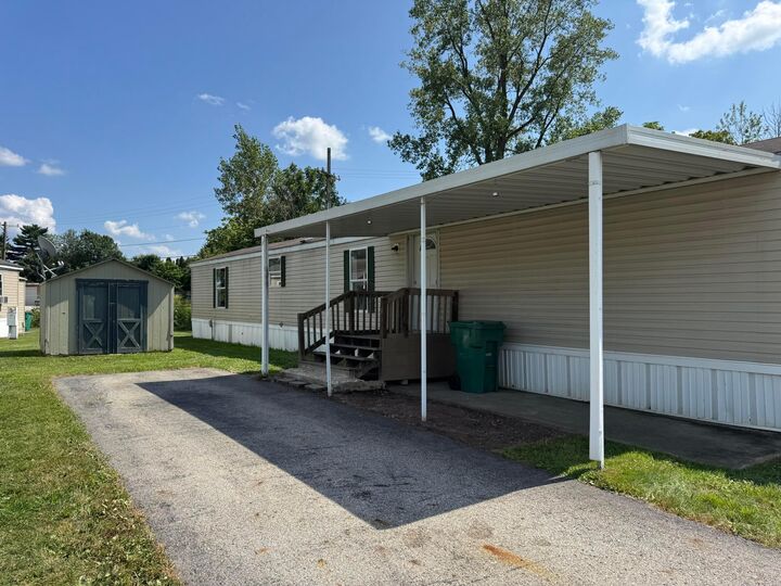 Property Photo:  315 Greenbriar Lane  OH 43025 