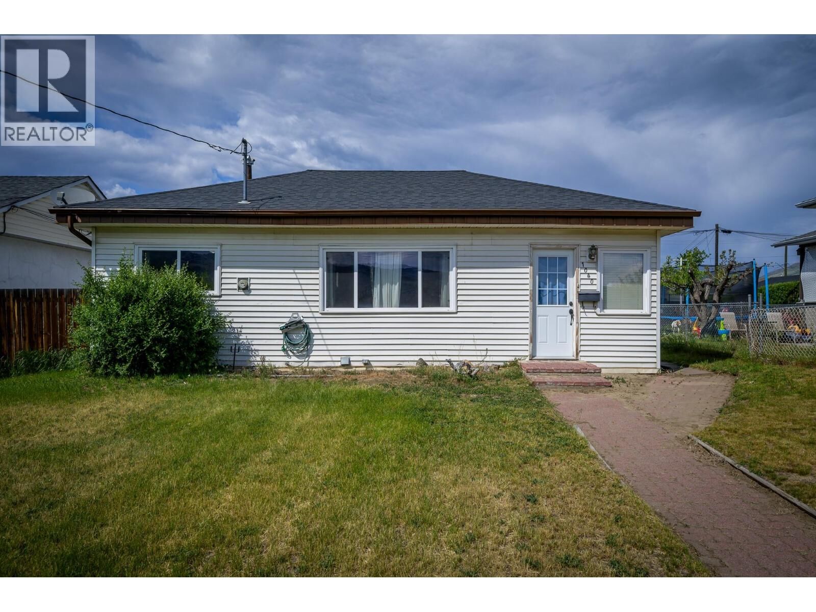 Property Photo:  1040 Moncton Avenue  BC V2B 1S4 