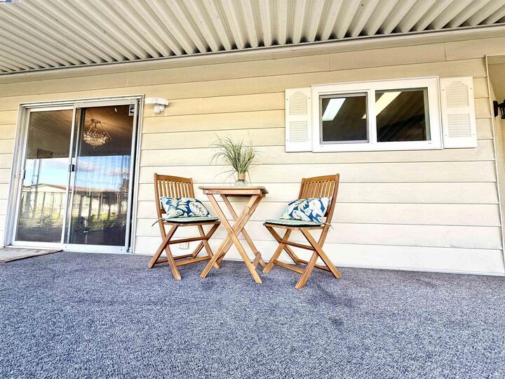 Property Photo: 29255 Harpoon Way CA 94544