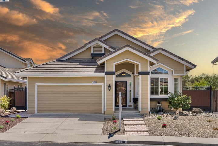 Property Photo: 3470 Vermont Pl CA 94588