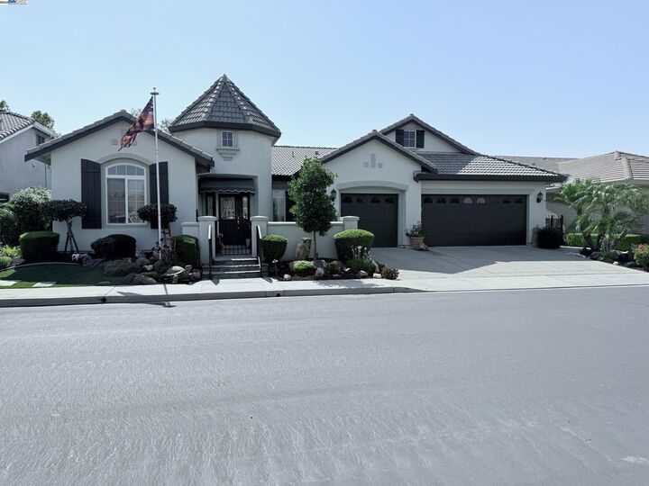 Property Photo:  1131 Burghley Ln  CA 94513 