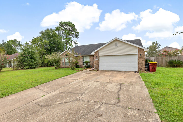 Property Photo: 719 Majestic Prince Court FL 32539