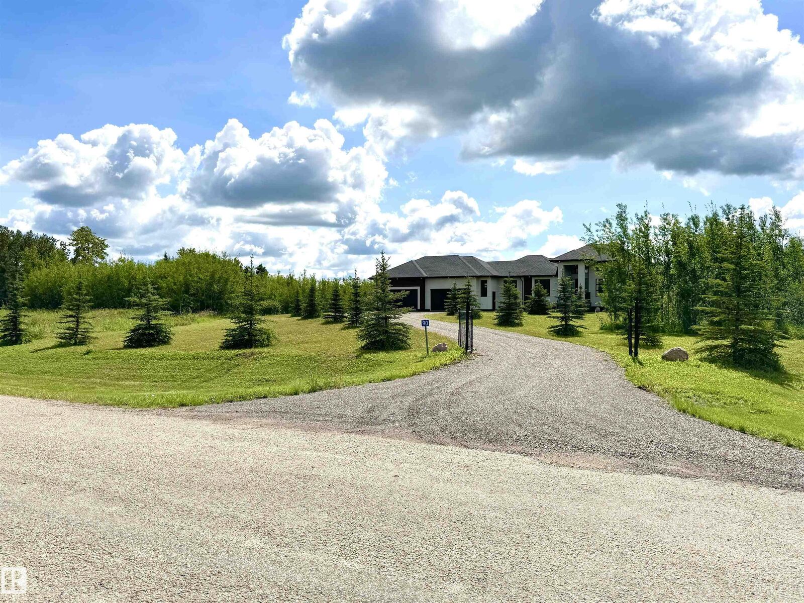 Property Photo: 50205 Rge Road 232 90 AB T4X 0K9