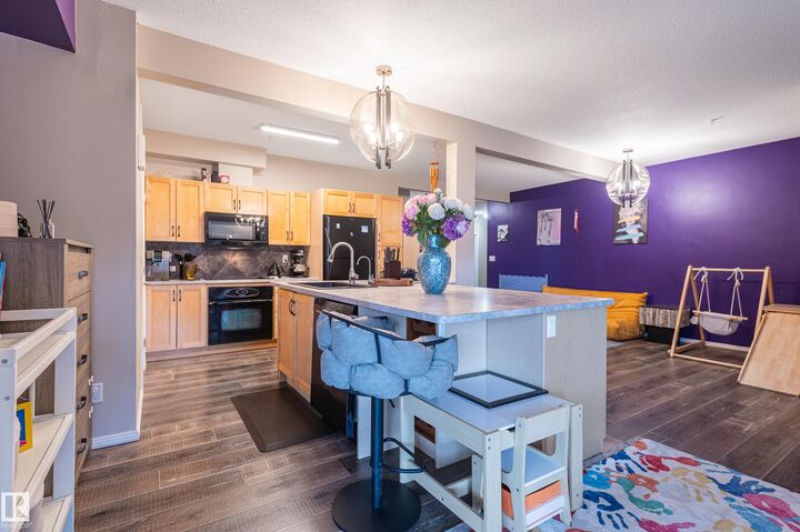 Property Photo:  10411 122 Street NW 216  AB T5N 4C2 