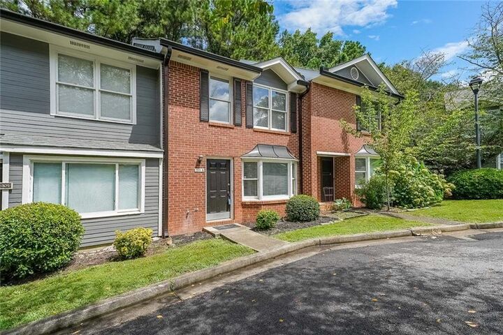 Property Photo: 306 Autumn Leaf Way GA 30093