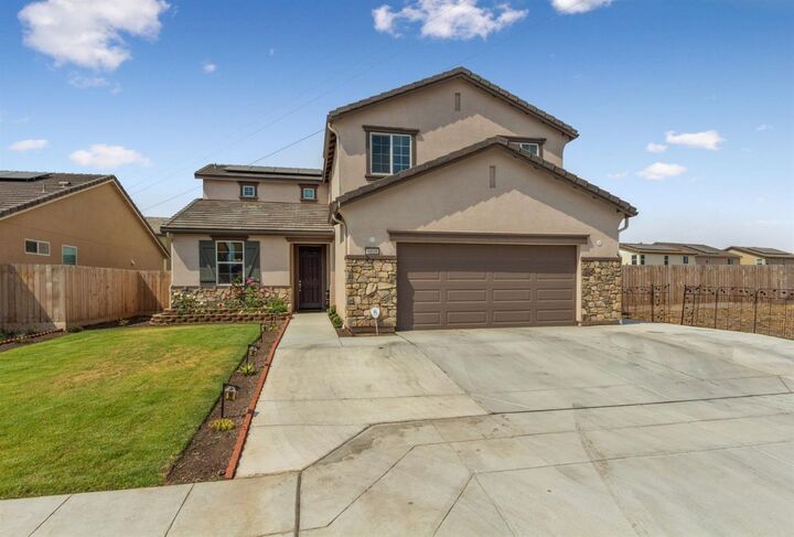 6808 W Parr Avenue  Fresno CA 93722 photo