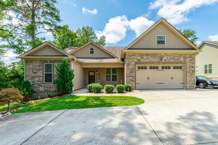 8208 Igou Gap Road  Chattanooga TN 37421 photo