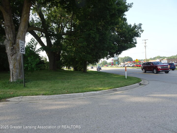 Property Photo:  10980 S M 52  MI 48872 