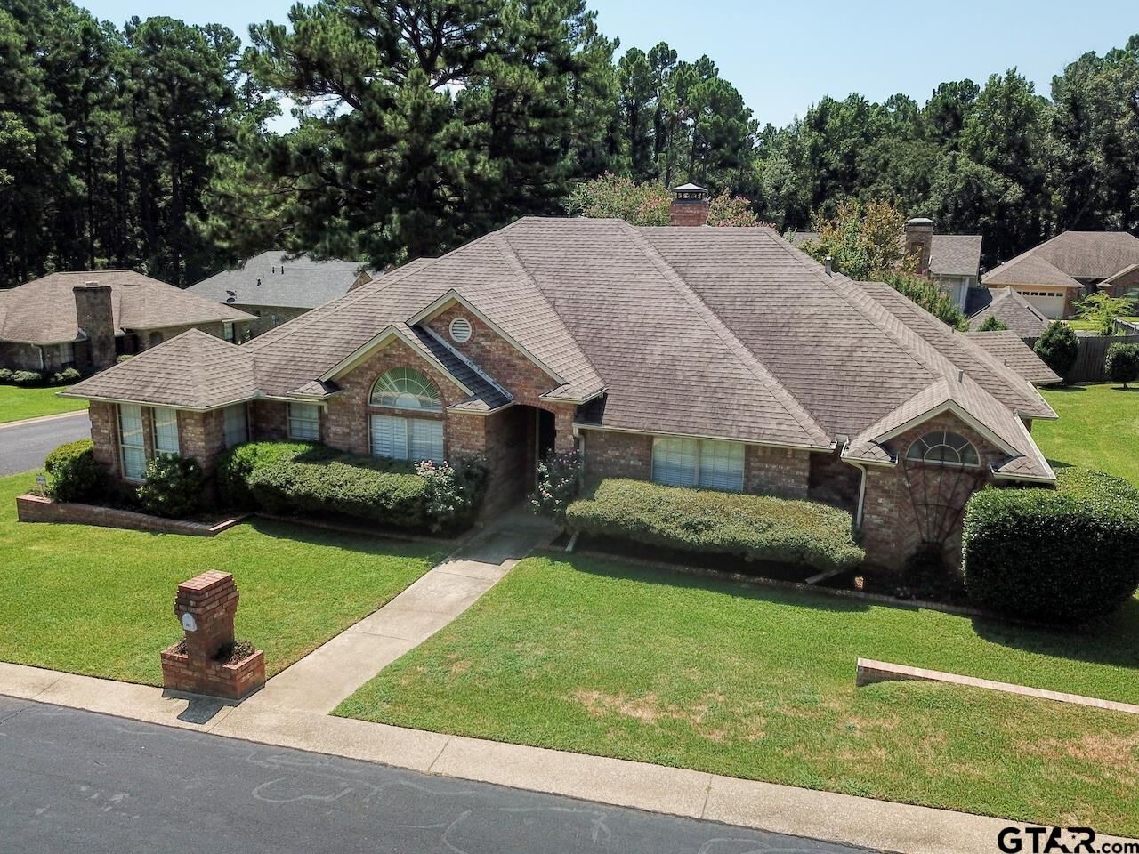 Property Photo:  303 Amesbury Place  TX 75703 