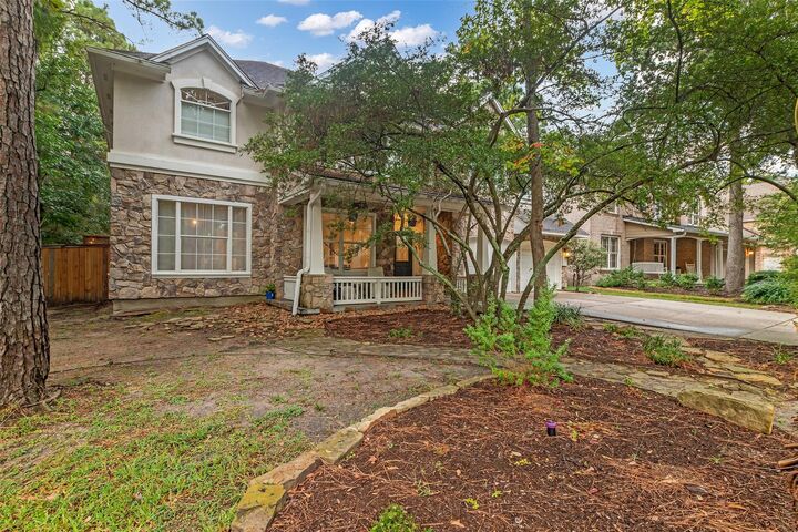 Property Photo:  211 Maple Path Place  TX 77382 
