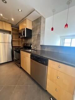 Property Photo:  225 St Pauls Ave 17B  NJ 07306 