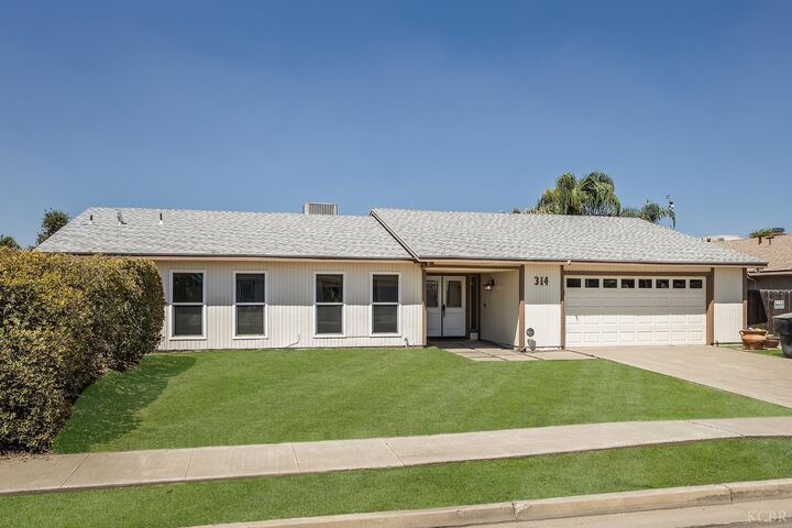 Property Photo: 314 W Birch Avenue CA 93230