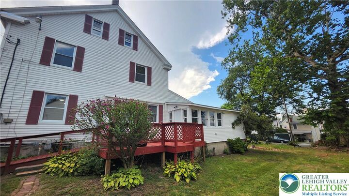 Property Photo:  118 South Avenue  PA 18229 