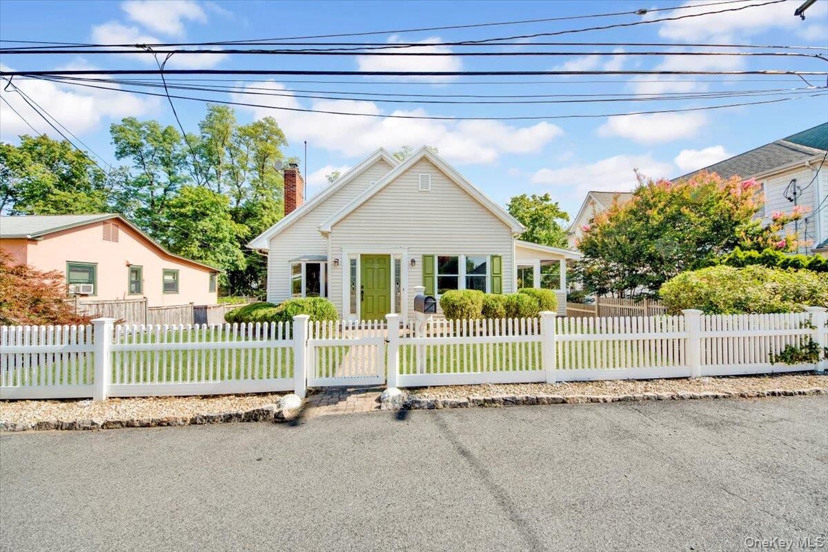 Property Photo:  32 Ridgeland Terrace  NY 10580 