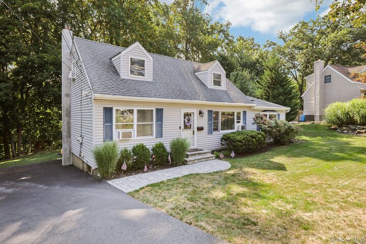 Property Photo:  21 Tulip Tree Drive  NY 10923 