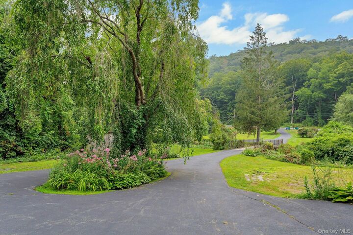 Property Photo:  934 Peekskill Hollow Road  NY 10579 