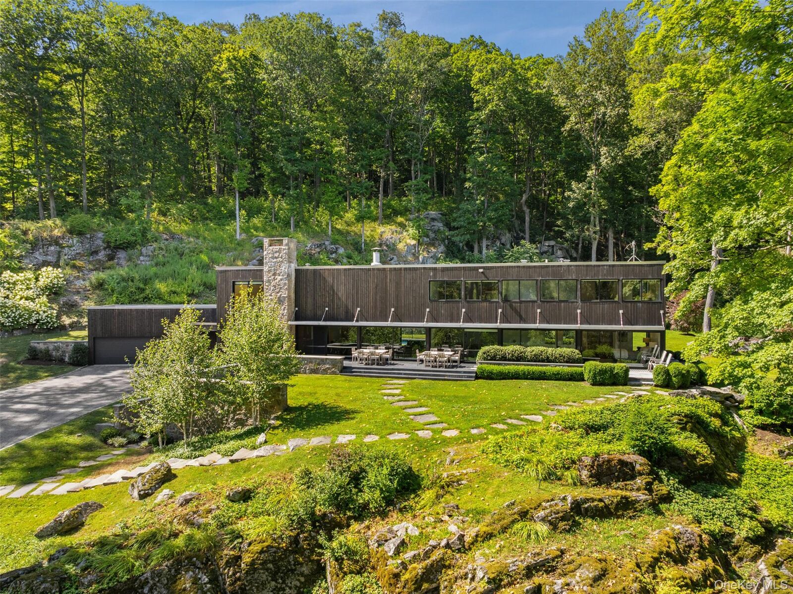 Property Photo:  147 Mianus River Road  NY 10506 