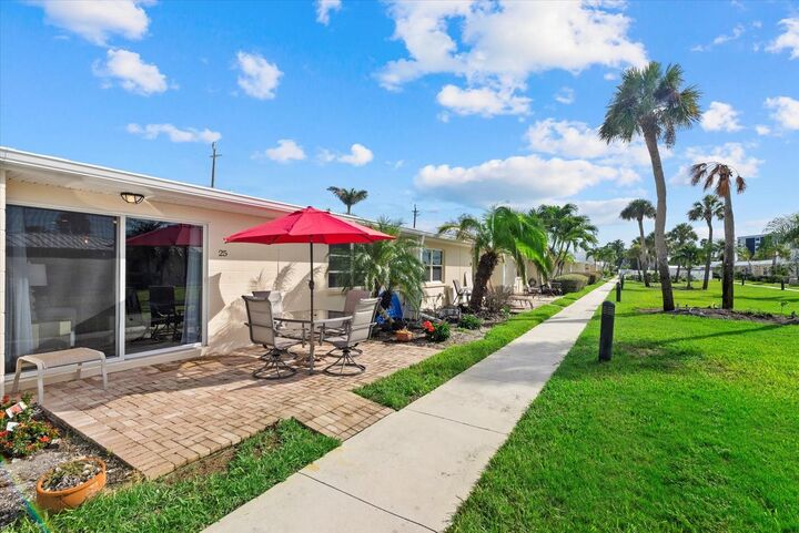 5830 Midnight Pass Road 25  Sarasota FL 34242 photo