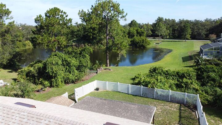 Property Photo:  221 Sunset Court  FL 33837 