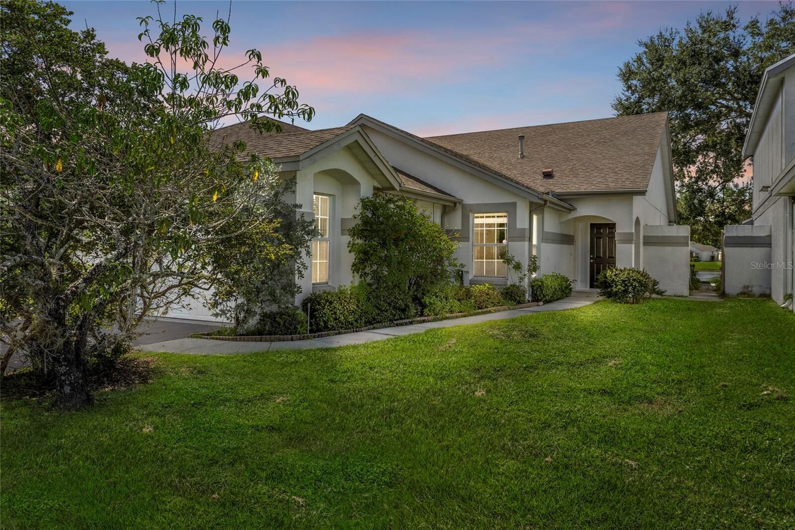 Property Photo:  5673 Parkview Lake Drive  FL 32821 