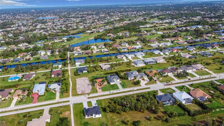 Property Photo: 1 Annapolis Lane FL 33947