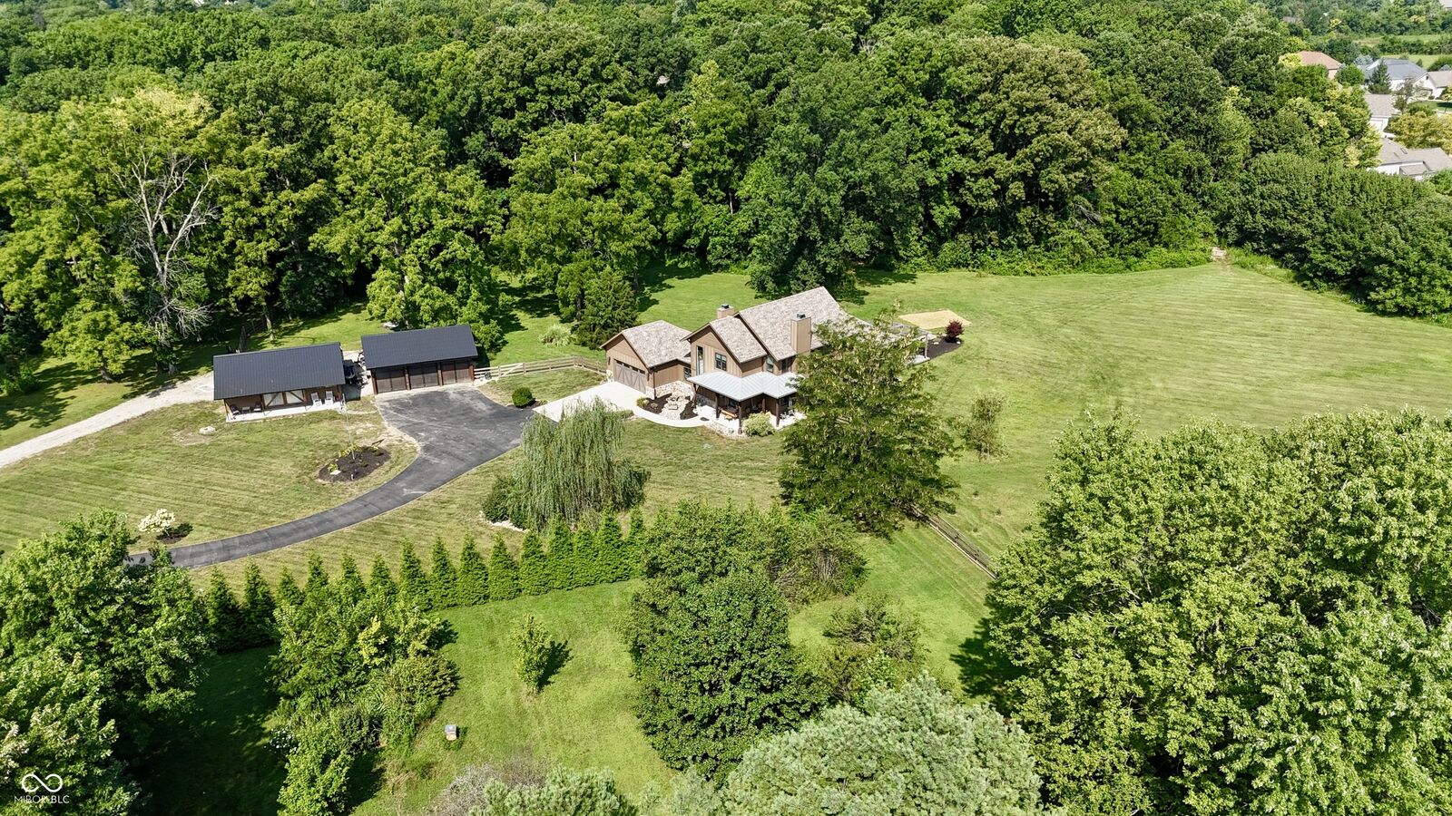 Property Photo:  5218 W Smokey Row Road  IN 46143 