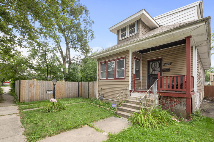 Property Photo:  12050 S Yale Avenue  IL 60628 