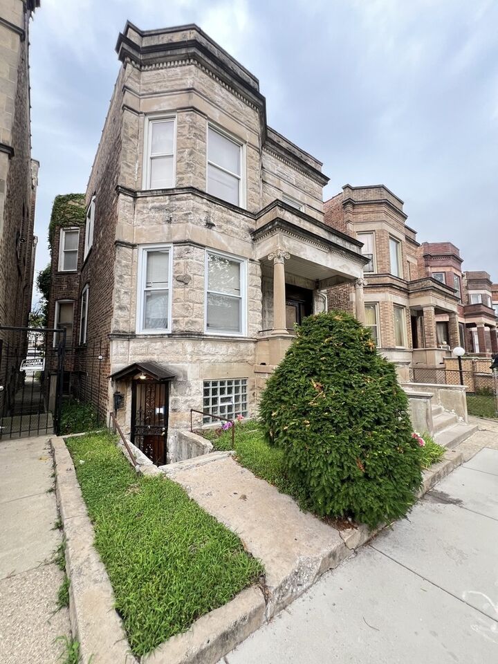 Property Photo:  6230 S Langley Avenue  IL 60637 