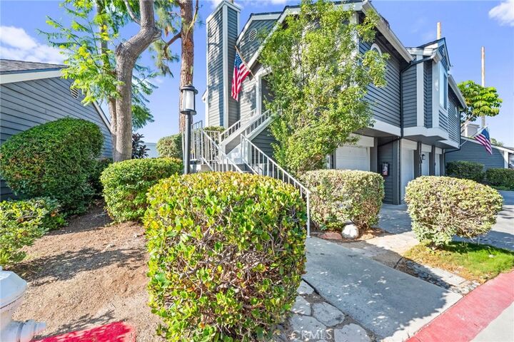 Property Photo: 2330 Vanguard Way L101 CA 92626