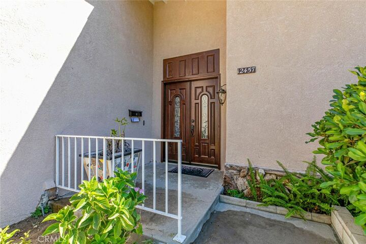 Property Photo: 12457 Bradford Place CA 91344