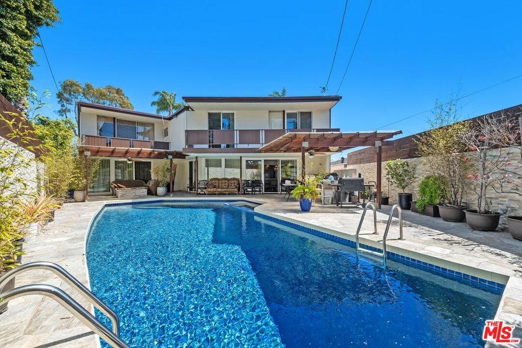 Property Photo: 6505 S Halm Avenue CA 90056