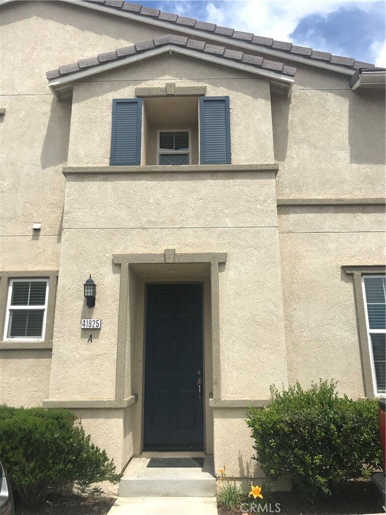 Property Photo:  41925 Davenport  CA 92562 