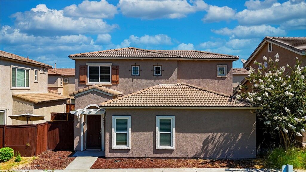 Property Photo:  3812 Carrotwood Street  CA 92501 