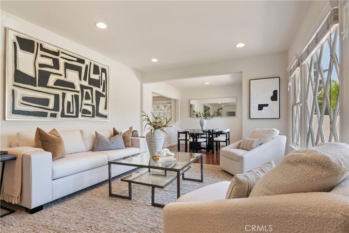 Property Photo:  16828 Margate Street  CA 91436 
