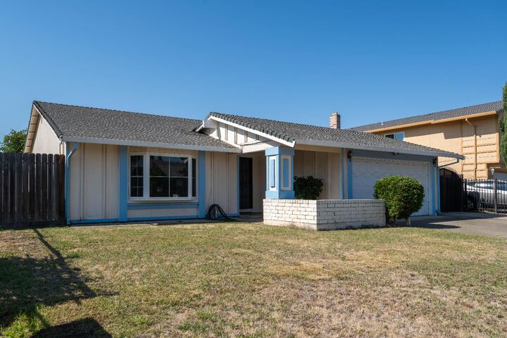 Property Photo: 6861 Rancho Adobe Drive CA 95828